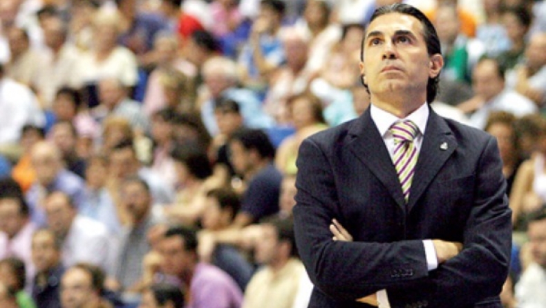 Κάλεσε 14 Ισπανούς και τον Ιμπάκα!