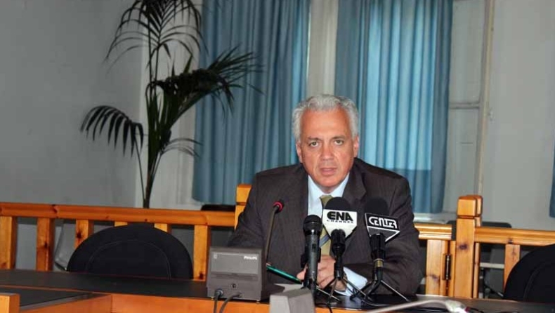 Σιμιτσής: «Είναι ντροπή για την πόλη»