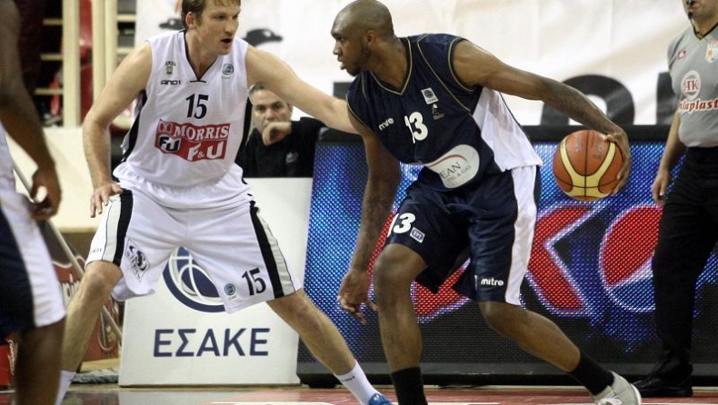 Προχωράει για Σίμονς (Vid)