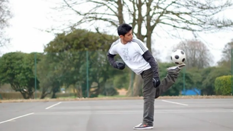 Μιλάει στο τόπι (vid)