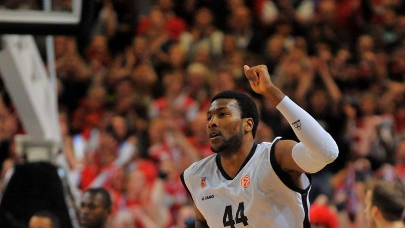 Στην Ρεάλ ο Σλότερ, ελεύθεροι Πλέις και Σούπουτ