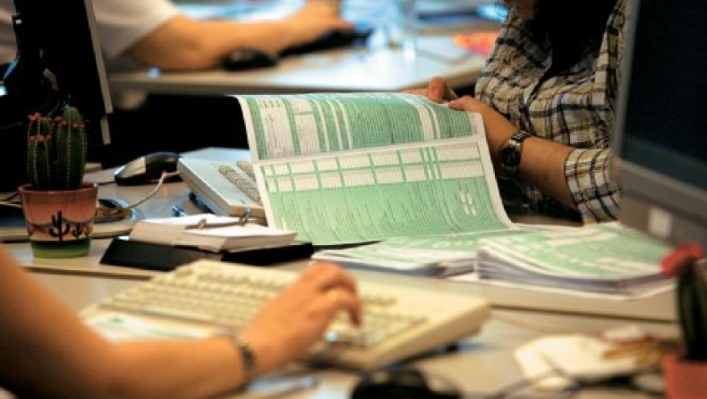 ΣΟΚ: Εκρυβαν τις συντάξεις των 6.000 ευρώ!!!