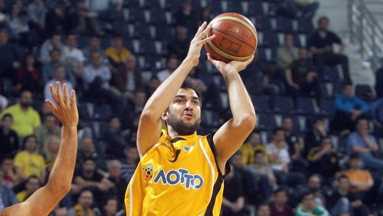 Υπέγραψε στην Ολίν ο Ταπούτος