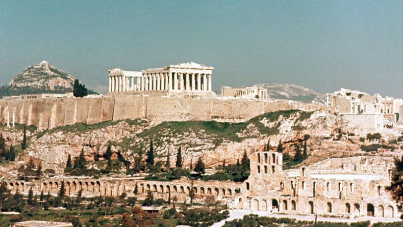Έκλεισε η Ακρόπολη, λόγω καύσωνα!