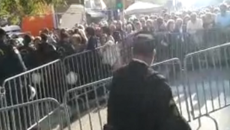 «Kοπρόσκυλα, δοσίλογοι να φύγετε» (vid)