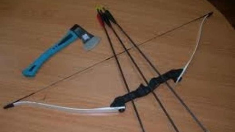 Έμποροι ναρκωτικών με... τόξα!