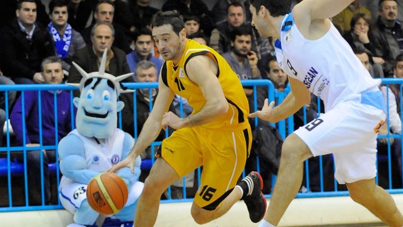 Μέσα ο Ταπούτος, έξω ο Τσαλδάρης