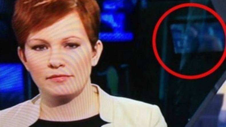 Την ώρα του δελτίου ειδήσεων έπαιζε... πορνό! (vid)