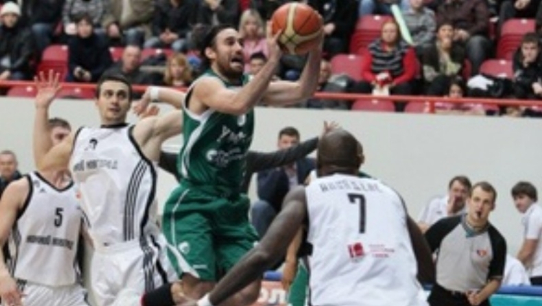 Ακάθεκτη η Ούνικς