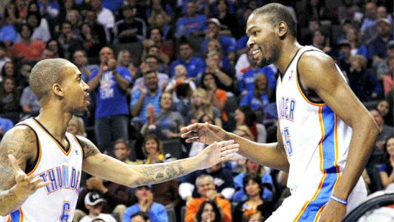 Πρώτο triple-double καριέρας ο Ντουράντ! (vid)