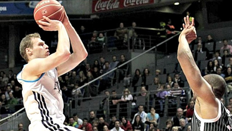 Ιστορία με 18/34 τρίποντα η Ρεάλ Μαδρίτης