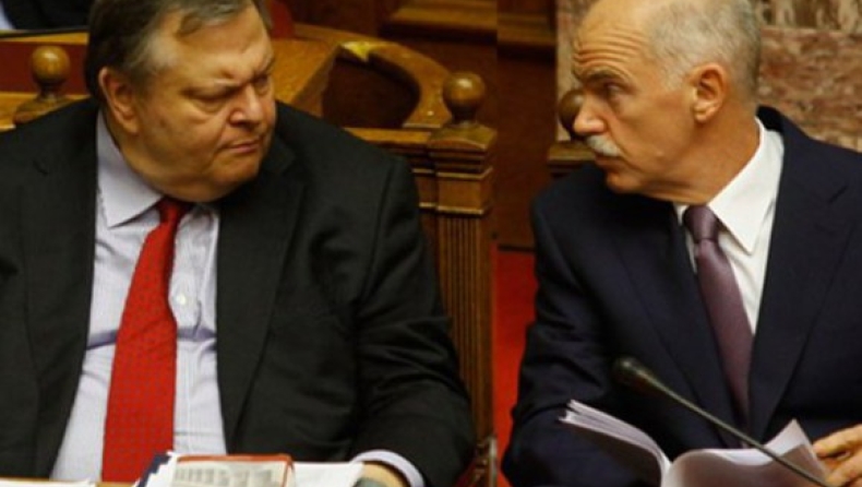 Ποιος είναι αρχηγός του ΠΑΣΟΚ; Ο Βενιζέλος ή ο Παπανδρέου;