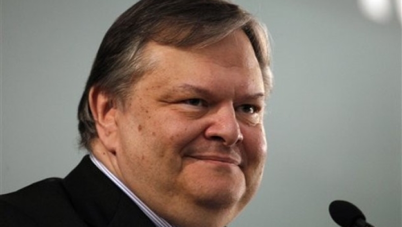 Καλά τα πάει το ΠΑΣΟΚ...