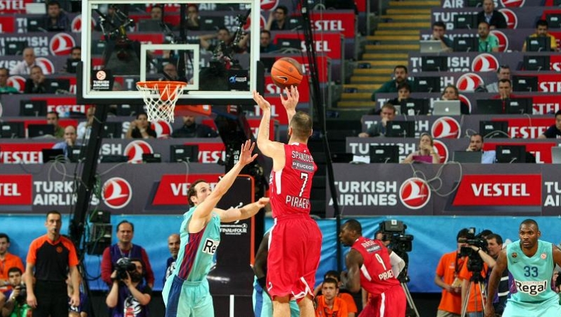 Περήφανοι ως Έλληνες...