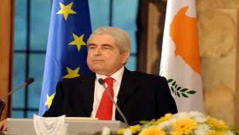 Χριστόφιας: «Δεν υπογράφω!»