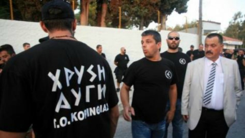 Και στα στρατόπεδα η Χ.Α. !