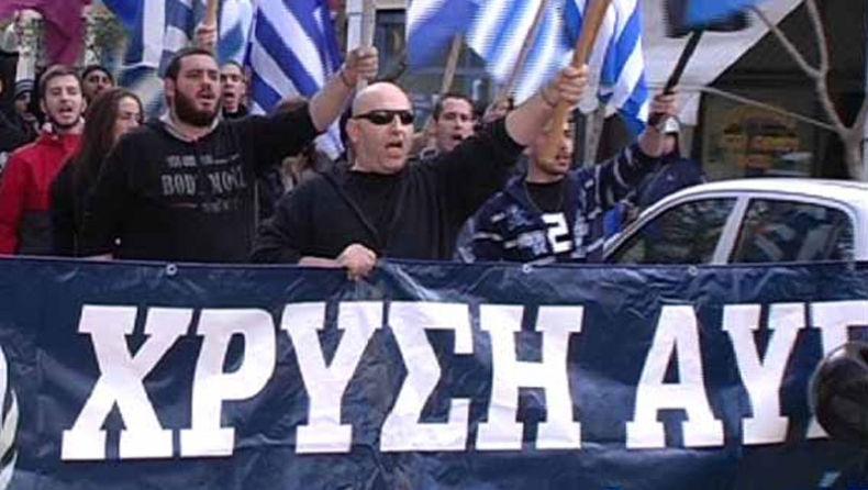 Εργαζόμενοι διώχνουν Χρυσαυγίτες