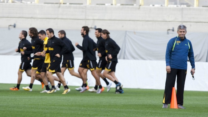 Συγκέντρωση ζητάει ο Τσιώλης