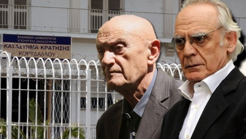 Πανικός στο "στρατόπεδο" Τσοχατζόπουλου (vids)