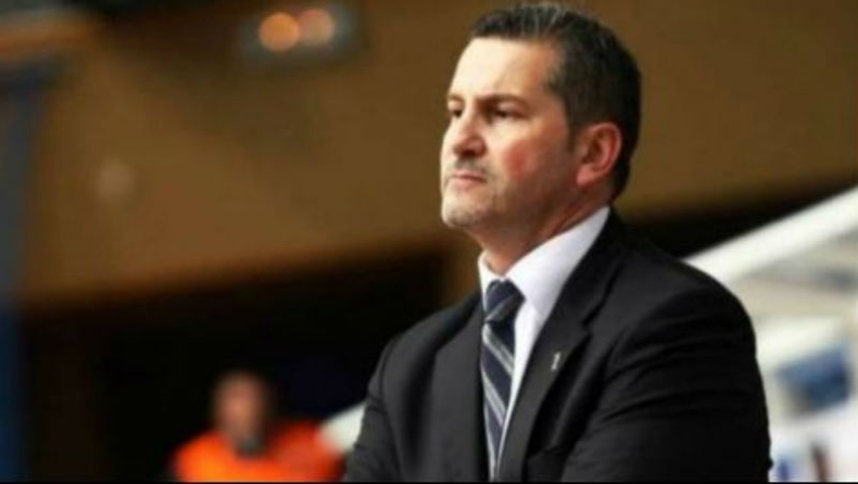 Ψηλά ο Ζούρος