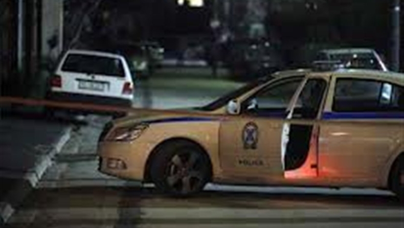 Της άρπαξαν 39.000 ευρώ μέσα από το αυτοκίνητο