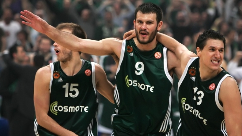 O βασιλεύς φοράει πράσινα