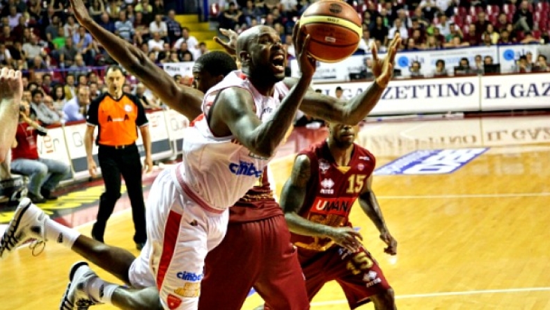 Ξεπέταξε τη Βενέτσια η Βαρέζε