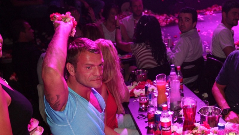 Το «έκαψαν» στον Κιάμο (pics)