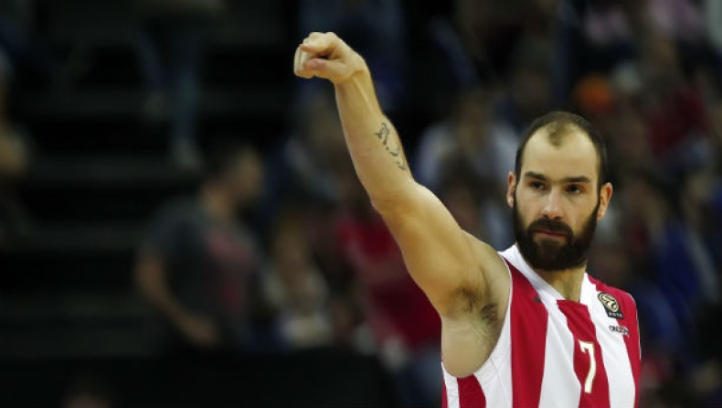 Ημίγυμνος ο Σπανούλης…