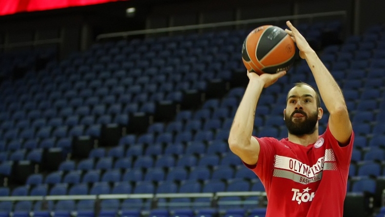 Σπανούλης: «Δεν παίζουμε τένις»
