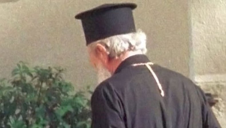 Ιερέας σε πιστή: Την κατάρα μου, να μη λιώσεις ποτέ‏