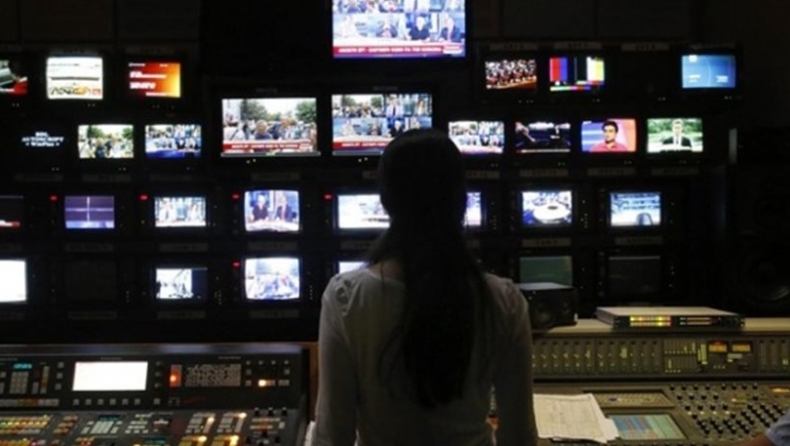 Αντί να διώξουν τον Μανιτάκη έριξαν «μαύρο» στην ΕΡΤ…‏