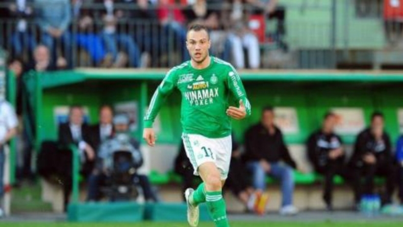 Δεν... εγκαταλείπει για Μολό!