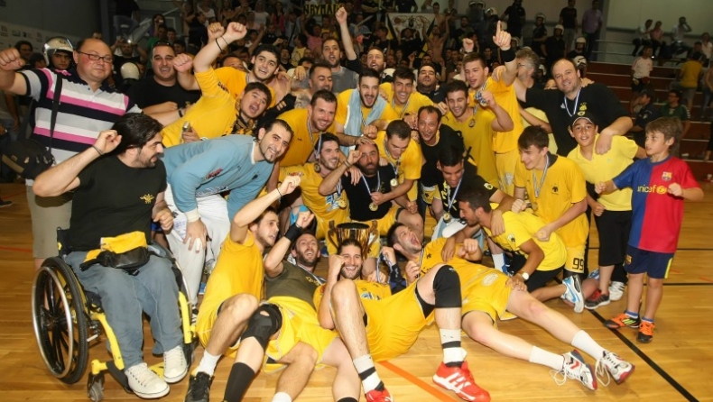 Όλα «κιτρινόμαυρα» στο χάντμπολ! (pics)