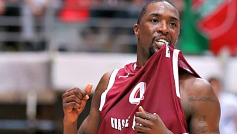 Στη Σάσαρι ο Ομάρ Τόμας