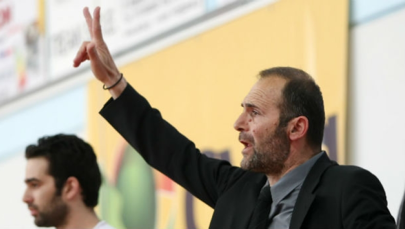 Ανανέωσαν Ίκαρος και Καλαφατάκης