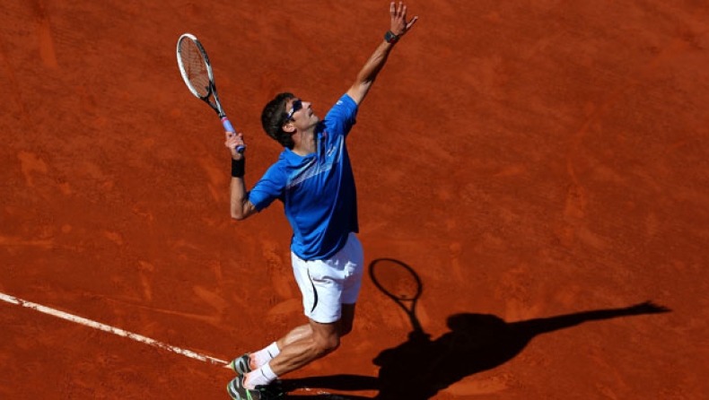 «Φρένο» Ρομπρέδο στον Φονίνι