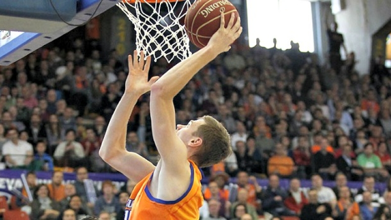 Απ' τη Βαλένθια στη Λαγκούν Άρο ο Χάνλεϊ