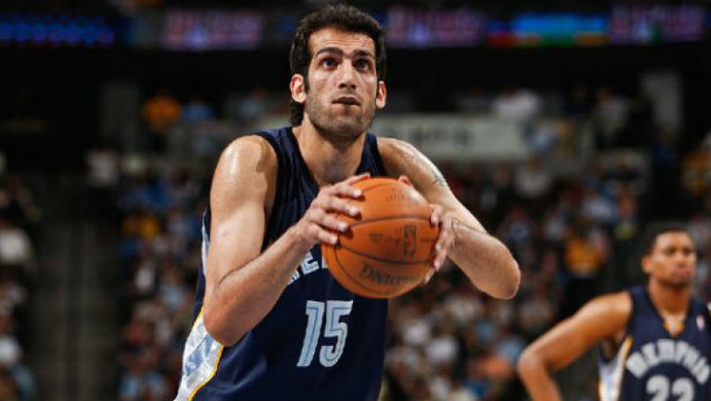 Ψάχνουν για ψηλό οι Νικς