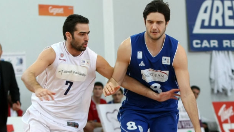 Στον Ίκαρο ο Μανωλόπουλος