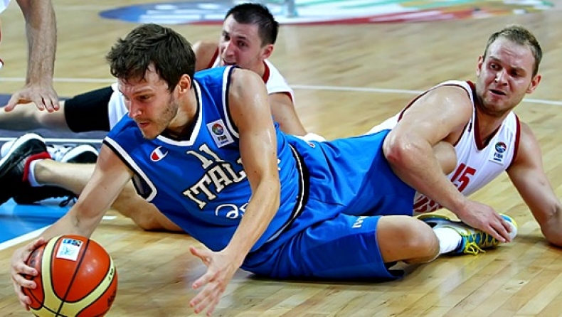 Διάστρεμμα ο Ντίενερ, εκτός με Ελλάδα