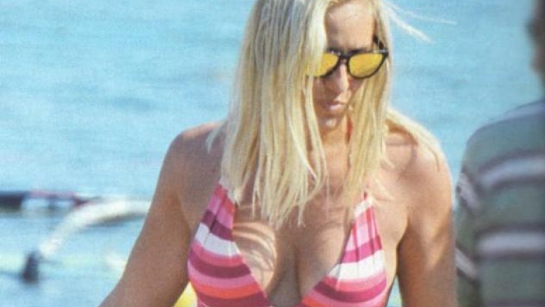 Ελεονώρα Μελέτη πιο γυμνασμένη και γυμνή από ποτέ!
