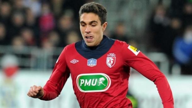 Υπογράφει ο Κλωναρίδης