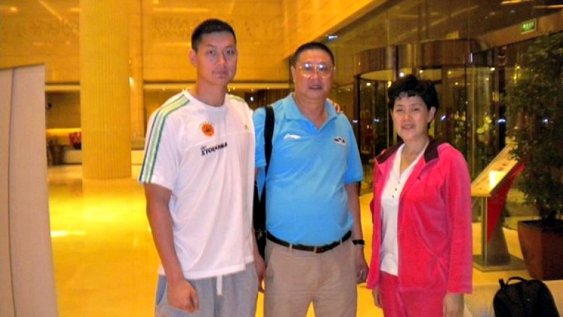 Περήφανοι ως γονείς οι Σανγκ (vid)