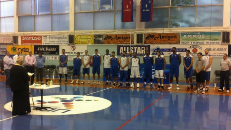 Αγιασμός στην Πλατεία (vid)