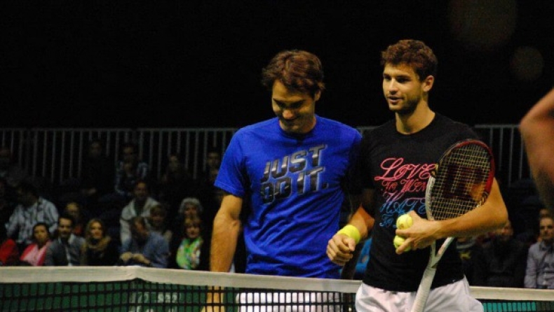 Ο Ρότζερ στον... καθρέφτη