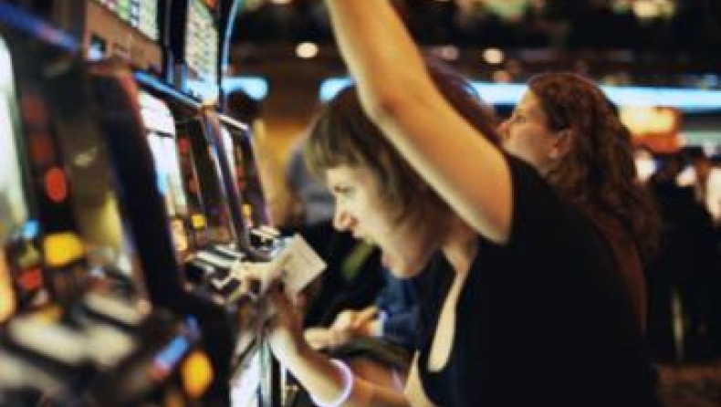 Τον πέταξαν από τον 11ο όροφο γιατί χρώσταγε...