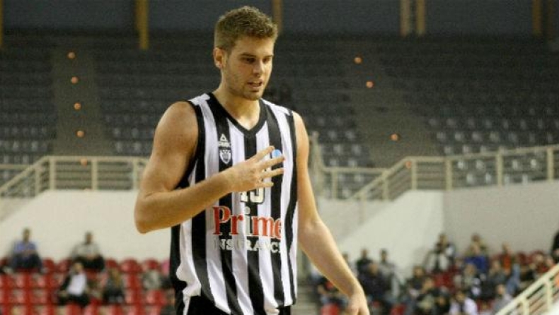 Μούσια, Playstation και Μπογρίνιο