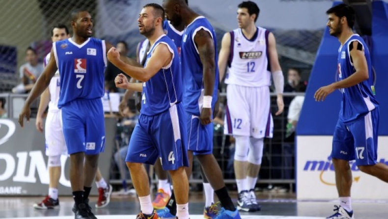 Πήρε μπρος ο Πανελευσινιακός (74-84)