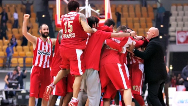 Ε ρε και να μην το είχε βάλει ο Μάντζαρης...